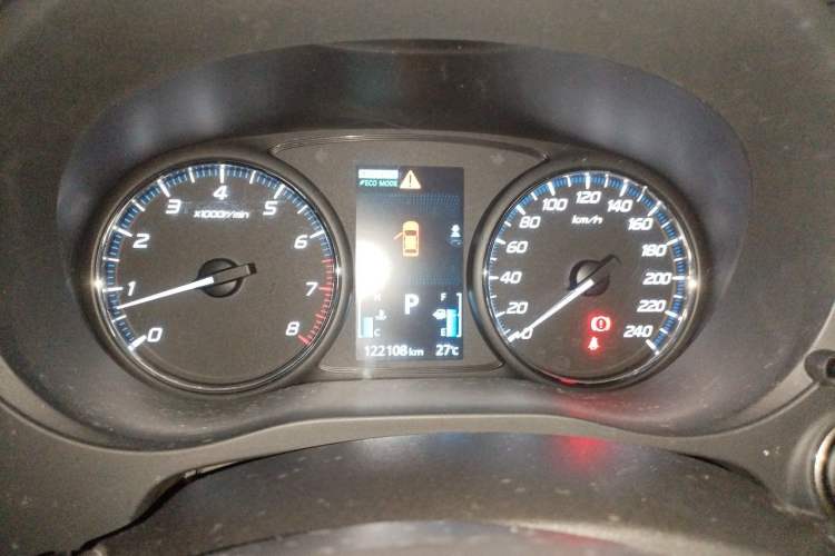 Used Mitsubishi Outlander 2016 2.4L 4x4 Luxury Edition 7-Seater Instrument Cluster