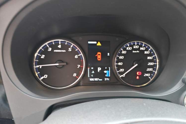 Used Mitsubishi Outlander 2016 2.4L 4x4 Elite Edition 5 Seats Instrument Cluster