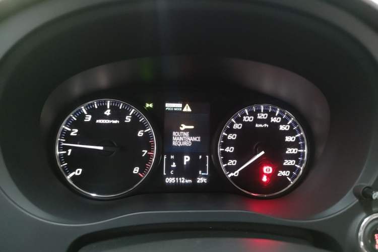 Used Mitsubishi Outlander 2016 2.4L 4x4 Elite Edition 5 Seats Instrument Cluster