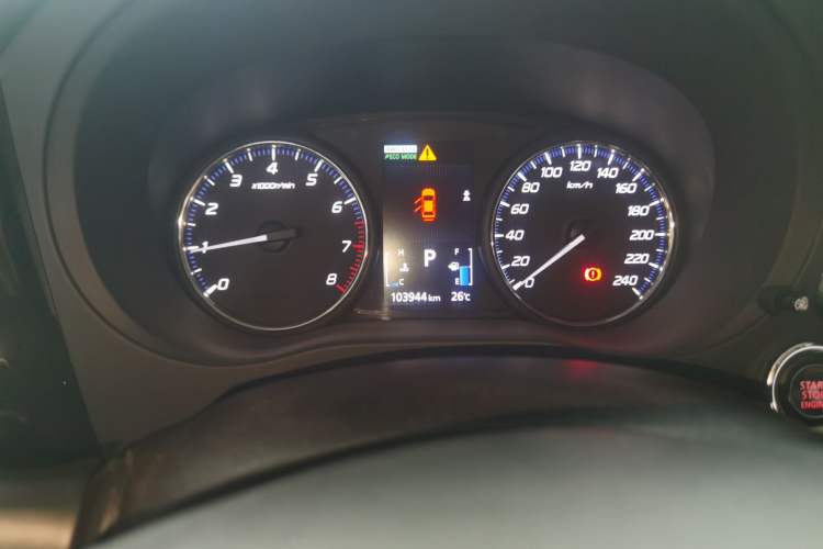 Used Mitsubishi Outlander 2016 2.4L 4x4 Luxury Edition 7-Seater Instrument Cluster