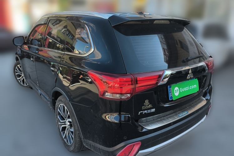 Used Mitsubishi Outlander 2016 2.4L 4x4 Elite Edition 5 Seats Rear Left 45 Deg