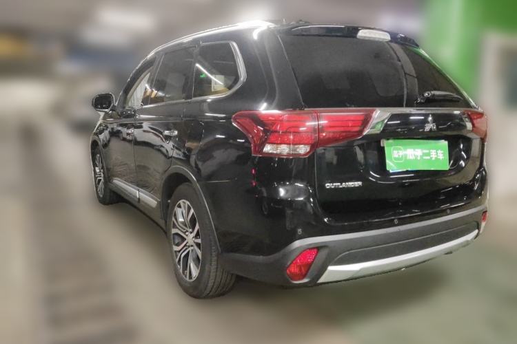 Used Mitsubishi Outlander  Rear Left 45 Deg