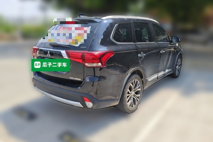 Used Mitsubishi Outlander 2016 2.4L 4x4 Elite Edition 5 Seats Rear Right 45 Deg