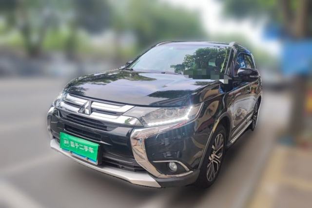 Used Mitsubishi Outlander 2016 2.4L 4x4 Luxury Edition 7-Seater