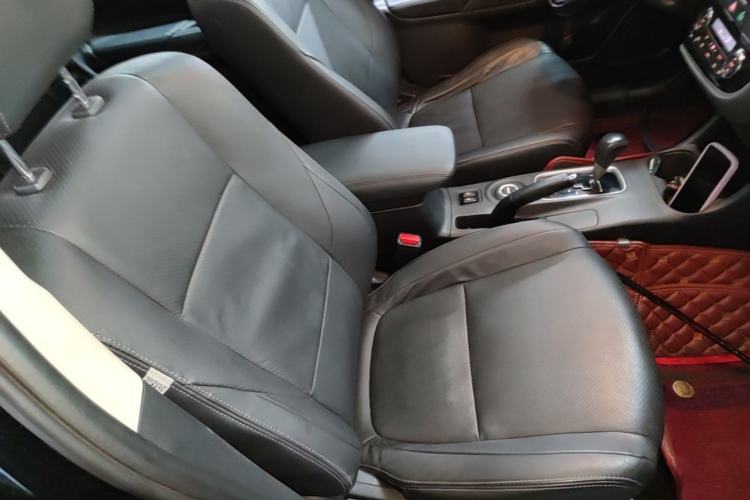 Used Mitsubishi Outlander 2016 2.4L 4x4 Elite Edition 5 Seats Right Front Seat