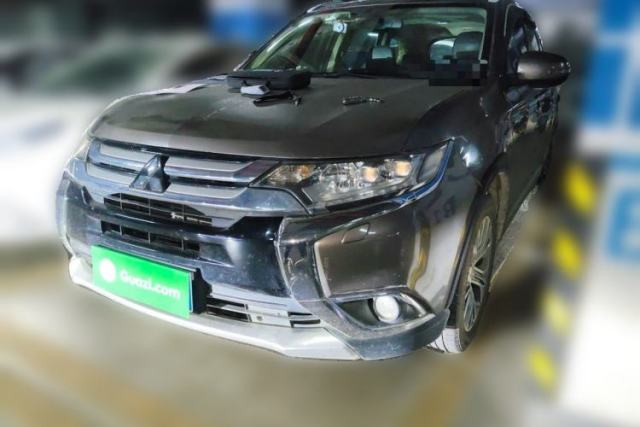 Used Mitsubishi Outlander 2016 2.4L 4x4 Luxury Edition 7-Seater