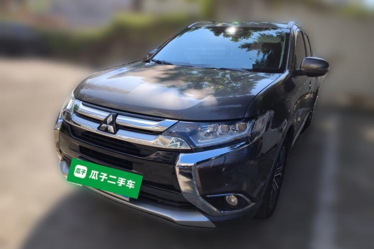 Mitsubishi Outlander 2016 2.4L 4x4 Elite Edition 5 Seats с пробегом Guazi used car, China used car export, Used car for sale, Used cars, Cheapest cars for sale