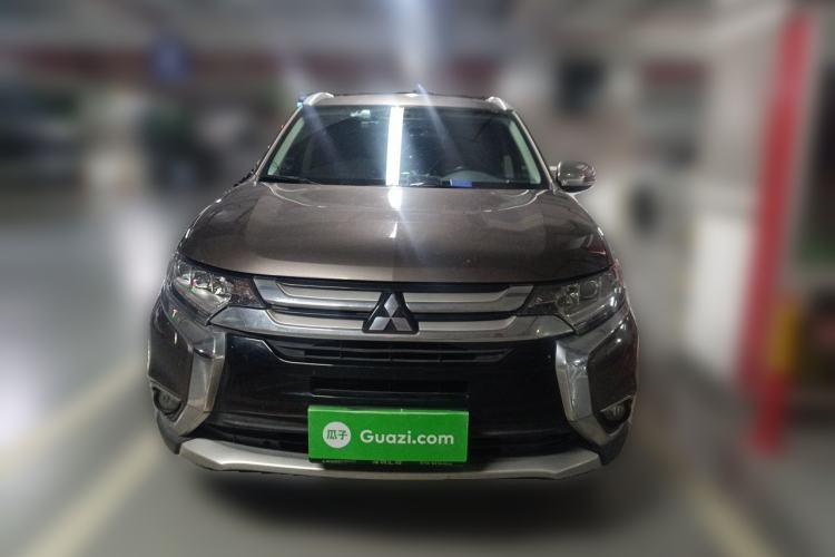 Used Mitsubishi Outlander 2016 2.4L 4x4 Flagship GT Edition 7 Seats Front