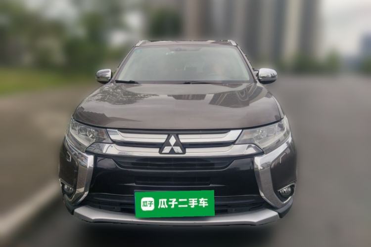 Used Mitsubishi Outlander 2016 2.4L 4x4 Elite Edition 5 Seats Front