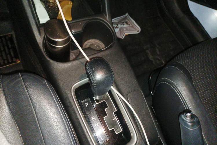 Used Mitsubishi Outlander 2016 2.4L 4x4 Flagship GT Edition 7 Seats Gear Lever