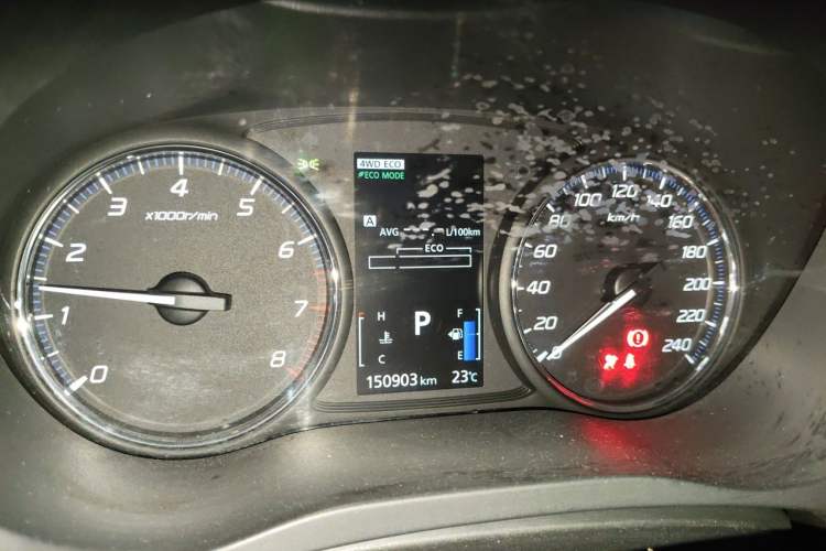 Used Mitsubishi Outlander 2016 2.4L 4x4 Luxury Edition 7-Seater Instrument Cluster