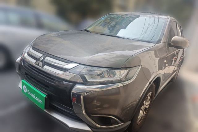 Used Mitsubishi Outlander 2016 2.0L Two-Wheel Drive Fashion Edition 5 Seats