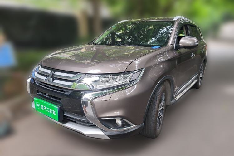 Used Mitsubishi Outlander 2016 2.4L 4x4 Luxury Edition 7-Seater Guazi used car, China used car export, Used car for sale, Used  cars, Cheapest cars for sale
