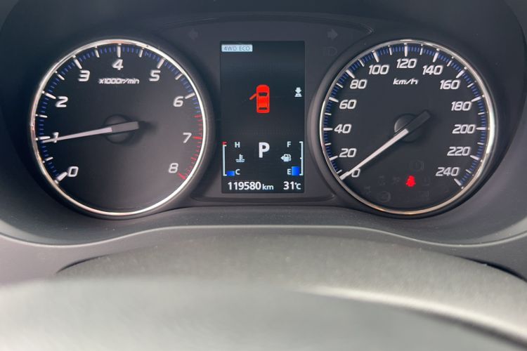 Used Mitsubishi Outlander 2016 2.4L 4x4 Elite Edition 5 Seats Odometer Close Up