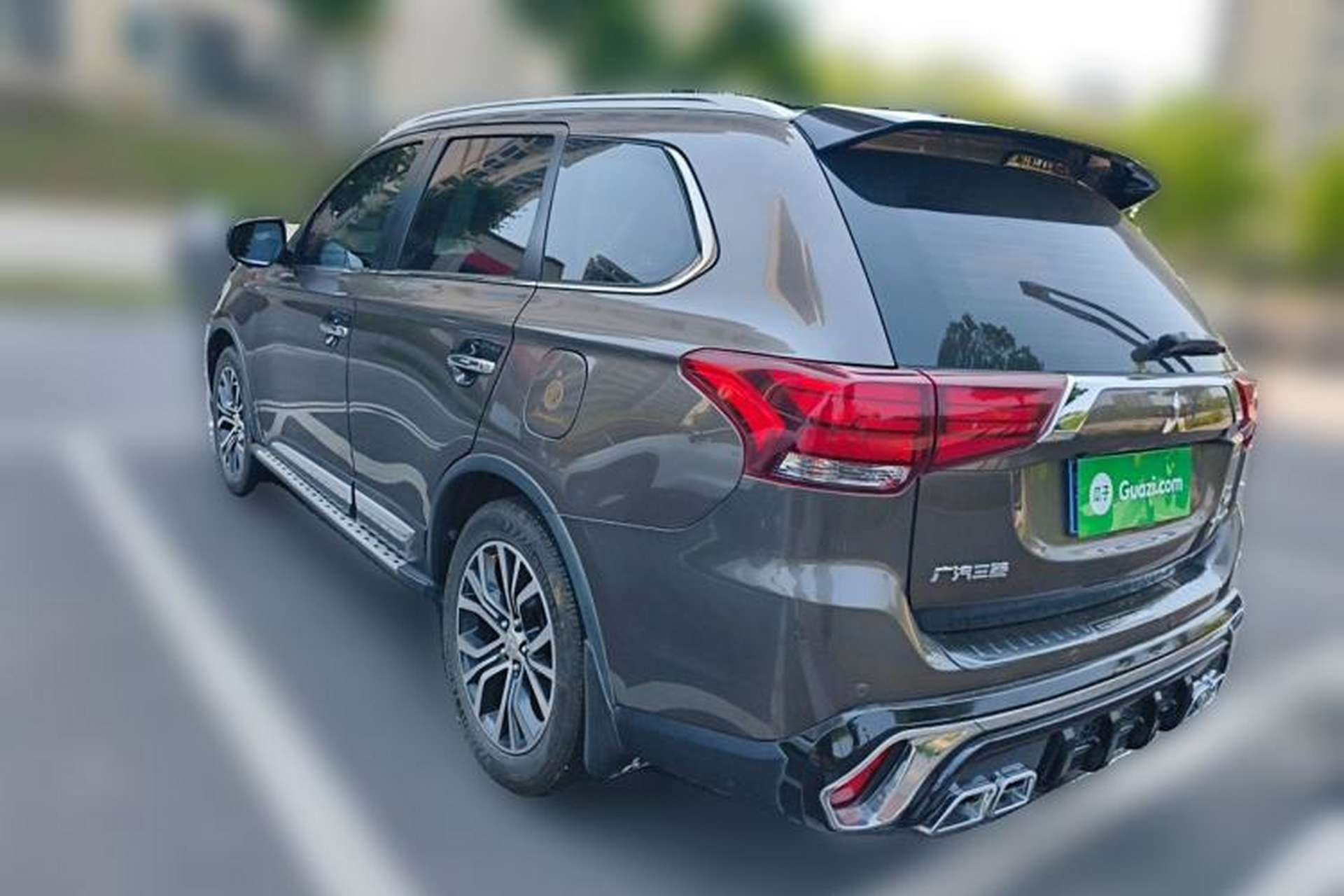 Used Mitsubishi Outlander 2016 2.4L 4x4 Luxury Edition 7-Seater Rear Left 45 Deg