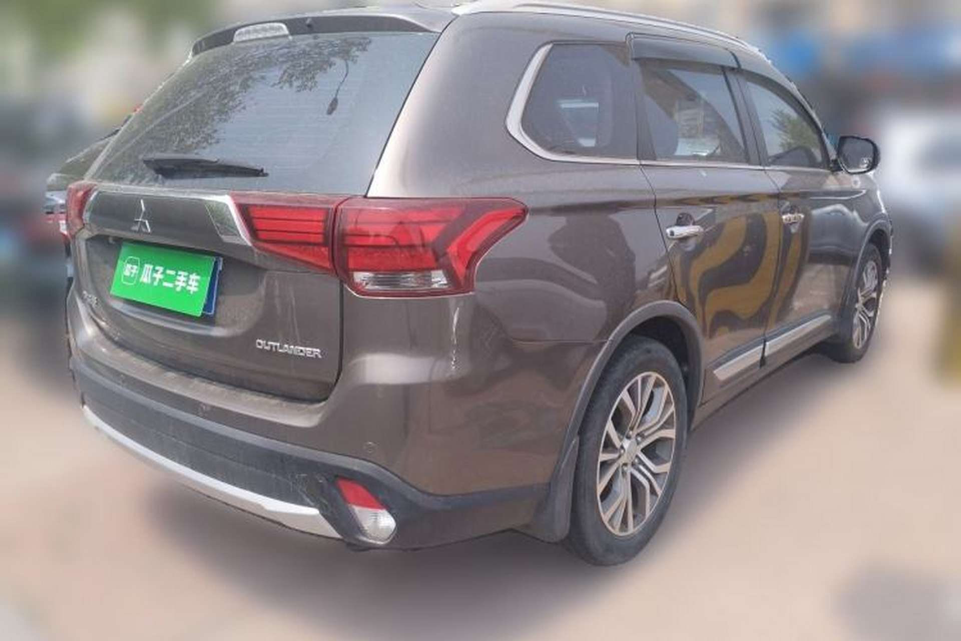 Used Mitsubishi Outlander 2016 2.4L 4x4 Elite Edition 5 Seats Rear Right 45 Deg
