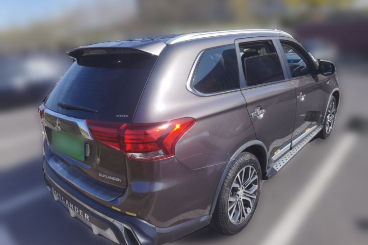 Used Mitsubishi Outlander 2016 2.4L 4x4 Elite Edition 5 Seats Rear Right 45 Deg