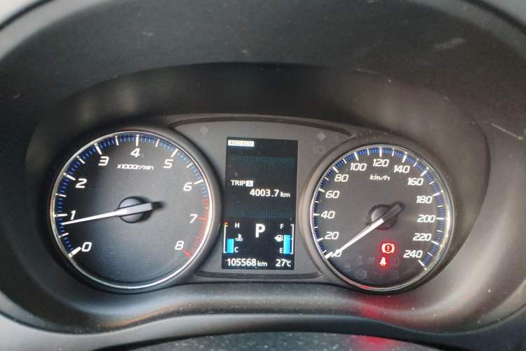 Used Mitsubishi Outlander 2016 2.4L 4x4 Luxury Edition 7-Seater Instrument Cluster