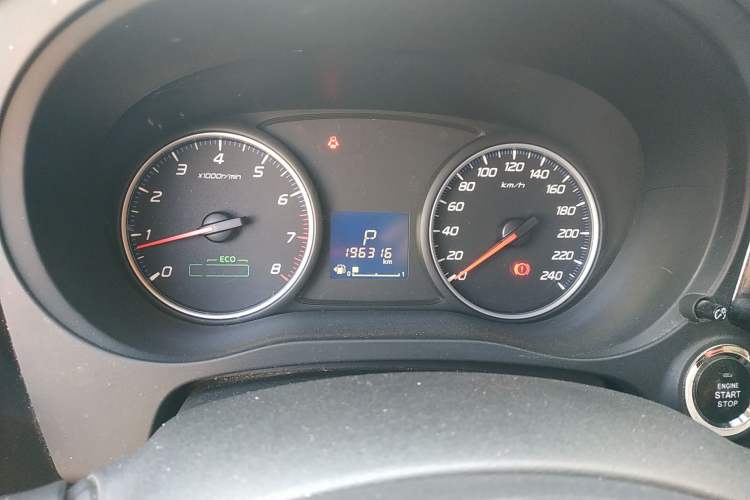 Used Mitsubishi Outlander 2016 2.0L Two-Wheel Drive Fashion Edition 5 Seats Instrument Cluster