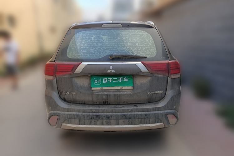Used Mitsubishi Outlander 2016 2.4L 4x4 Elite Edition 5 Seats Rear
