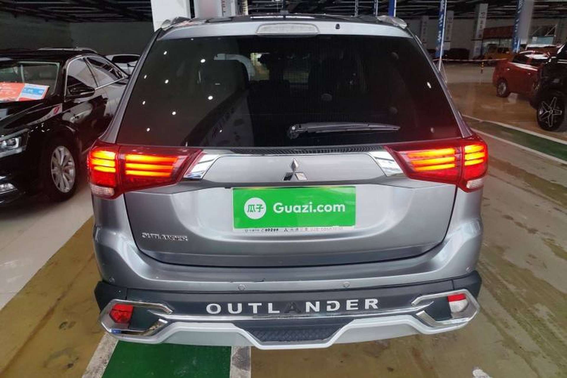 Used Mitsubishi Outlander 2016 2.4L 4x4 Elite Edition 5 Seats Exterior 4