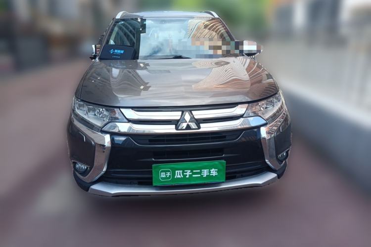 Used Mitsubishi Outlander 2016 2.4L 4x4 Elite Edition 5 Seats Front
