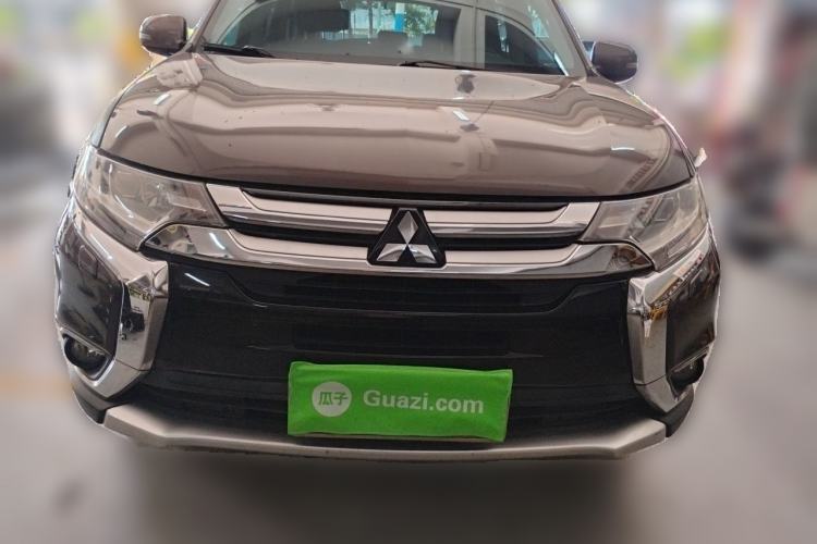 Used Mitsubishi Outlander 2016 2.4L 4x4 Elite Edition 5 Seats Front
