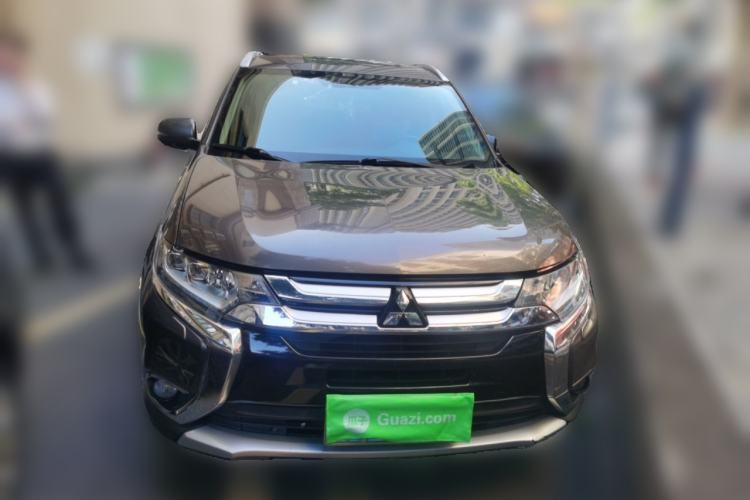 Used Mitsubishi Outlander 2016 2.4L 4x4 Elite Edition 5 Seats Front