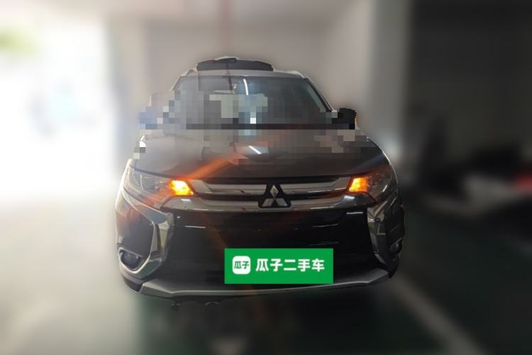 Used Mitsubishi Outlander 2016 2.4L 4x4 Elite Edition 5 Seats Front
