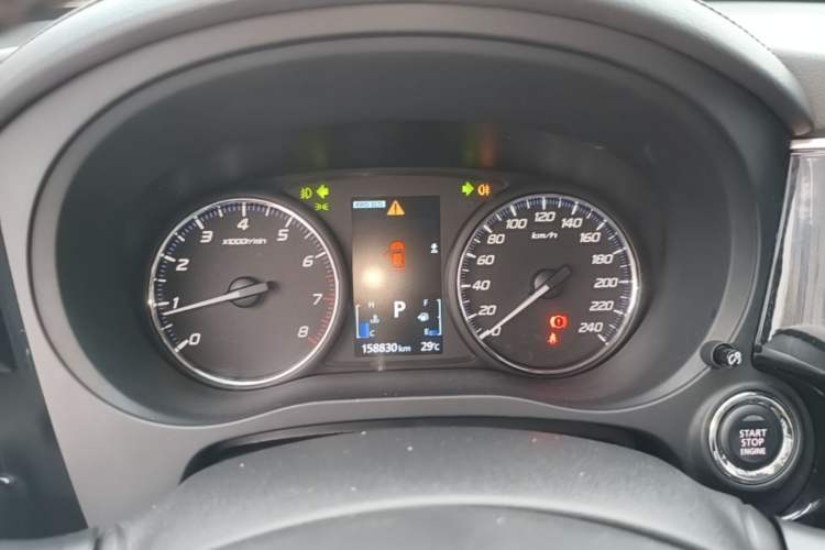 Used Mitsubishi Outlander 2016 2.4L 4x4 Elite Edition 5 Seats Instrument Cluster