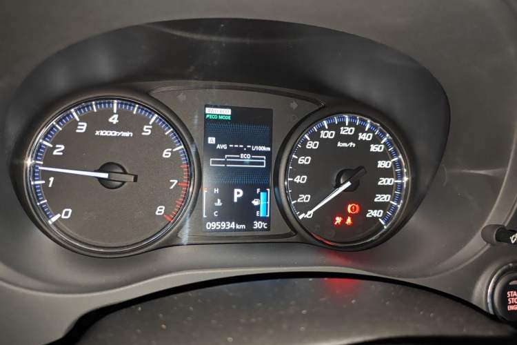 Used Mitsubishi Outlander 2016 2.4L 4x4 Elite Edition 5 Seats Instrument Cluster
