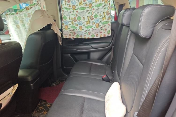 Used Mitsubishi Outlander 2016 2.4L 4x4 Elite Edition 5 Seats Left Rear Seat