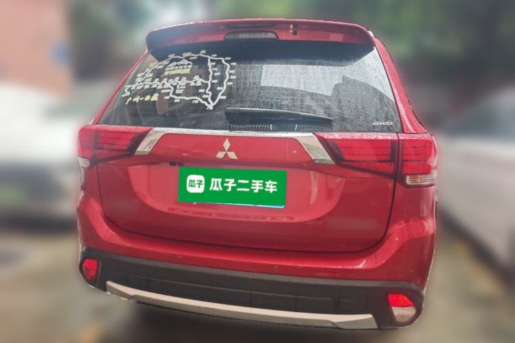 Used Mitsubishi Outlander 2016 2.4L 4x4 Elite Edition 5 Seats Rear