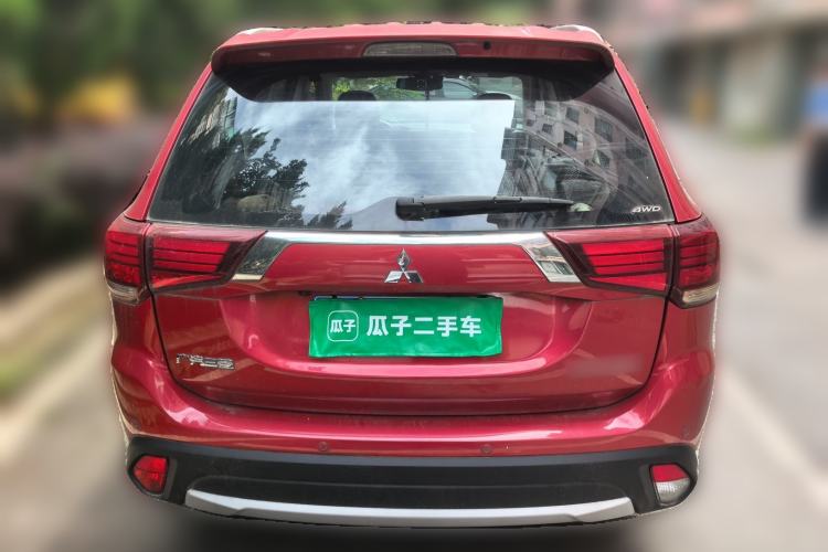 Used Mitsubishi Outlander 2016 2.4L 4x4 Elite Edition 5 Seats Rear