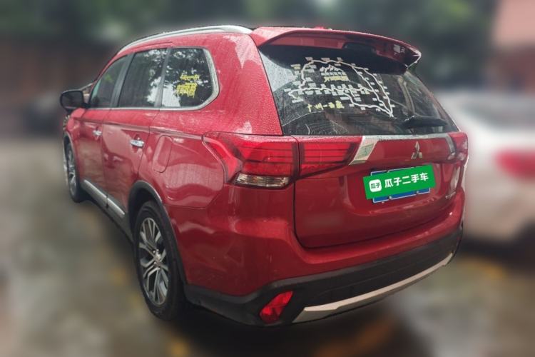 Used Mitsubishi Outlander 2016 2.4L 4x4 Elite Edition 5 Seats Rear Left 45 Deg