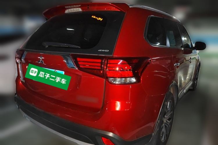 Used Mitsubishi Outlander 2016 2.4L 4x4 Elite Edition 5 Seats Rear Right 45 Deg