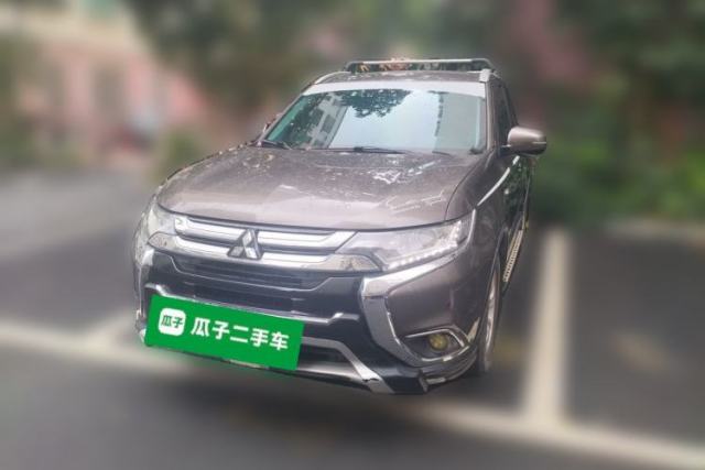 Used Mitsubishi Outlander 2016 2.0L Two-Wheel Drive Fashion Edition 5 Seats