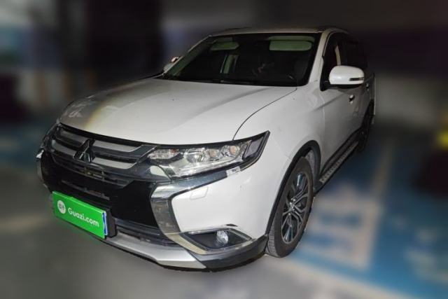 Used Mitsubishi Outlander 2016 2.4L 4x4 Luxury Edition 7-Seater