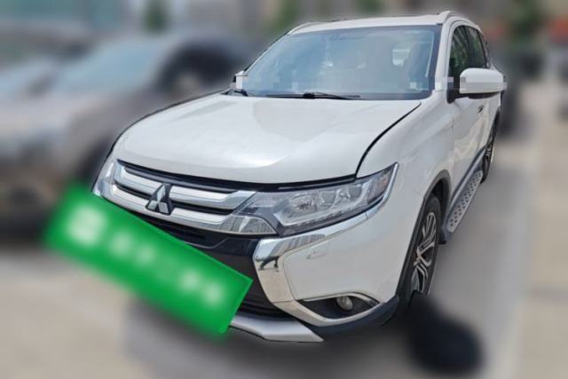 Used Mitsubishi Outlander 2016 2.4L 4x4 Luxury Edition 7-Seater