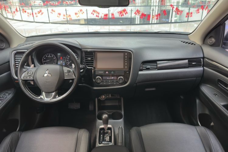 Used Mitsubishi Outlander 2016 2.4L 4x4 Elite Edition 5 Seats