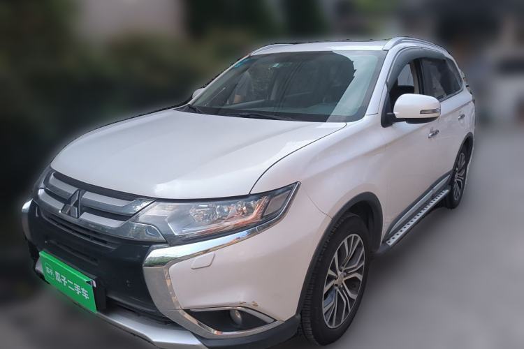 Mitsubishi Outlander 2016 2.4L 4x4 Elite Edition 5 Seats с пробегом Guazi used car, China used car export, Used car for sale, Used cars, Cheapest cars for sale