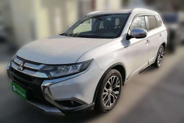 Used Mitsubishi Outlander 2016 2.4L 4x4 Elite Edition 7-Seater