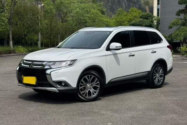 Used Mitsubishi Outlander 2016 2.4L 4x4 Elite Edition 5 Seats