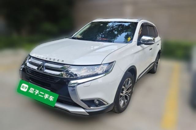 Used Mitsubishi Outlander 2016 2.4L 4x4 Elite Edition 7-Seater