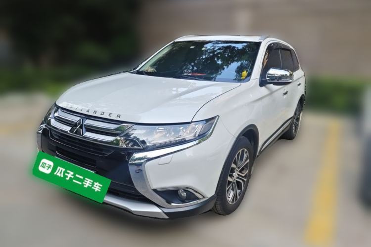 Used Mitsubishi Outlander 2016 2.4L 4x4 Elite Edition 7-Seater Guazi used car, China used car export, Used car for sale, Used  cars, Cheapest cars for sale