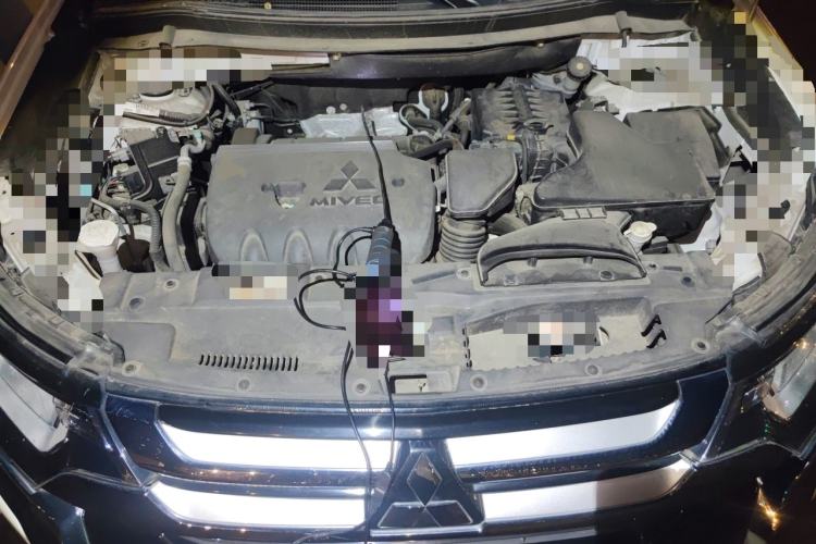 Used Mitsubishi Outlander 2016 2.4L 4x4 Luxury Edition 7-Seater Engine Bay