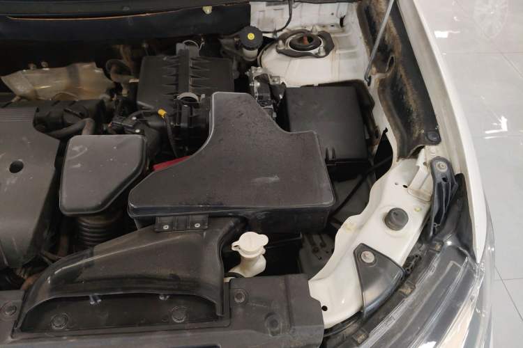 Used Mitsubishi Outlander 2016 2.4L 4x4 Elite Edition 7-Seater Engine Bay Left