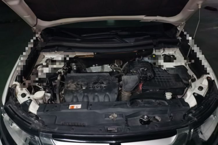 Used Mitsubishi Outlander 2016 2.4L 4x4 Elite Edition 5 Seats Engine Bay