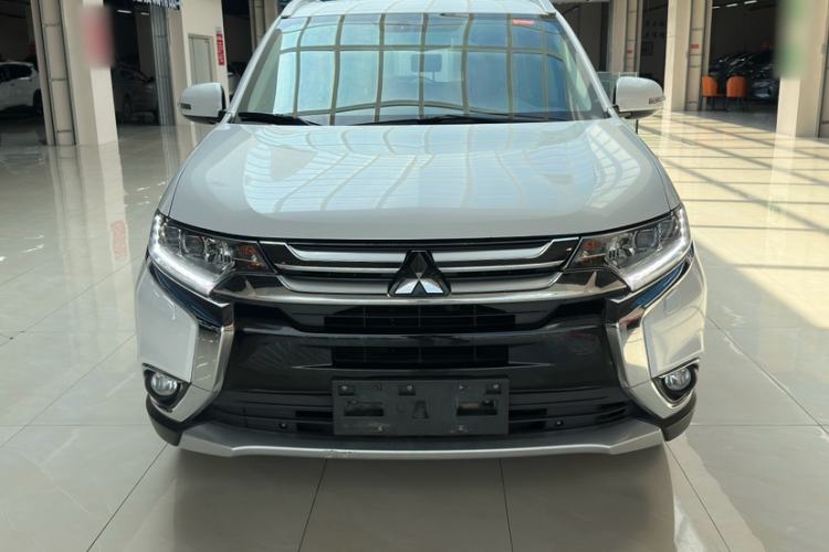 Used Mitsubishi Outlander 2016 2.4L 4x4 Elite Edition 5 Seats