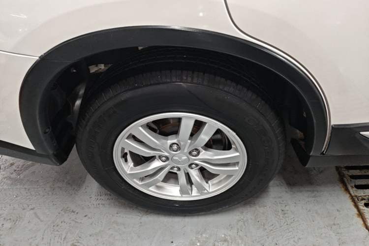 Used Mitsubishi Outlander 2016 2.0L Two-Wheel Drive Value Edition 5 Seats Exterior 5